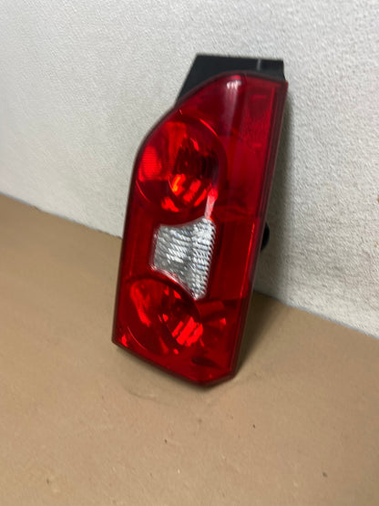 2005 to 2015 Nissan Xterra Right Passenger Rh Side Tail light AG3308 LK1