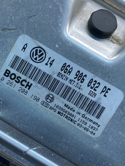 2004 Volkswagen Jetta Passat 2.0L ECM Engine Control Unit ECU AH9895 DG2