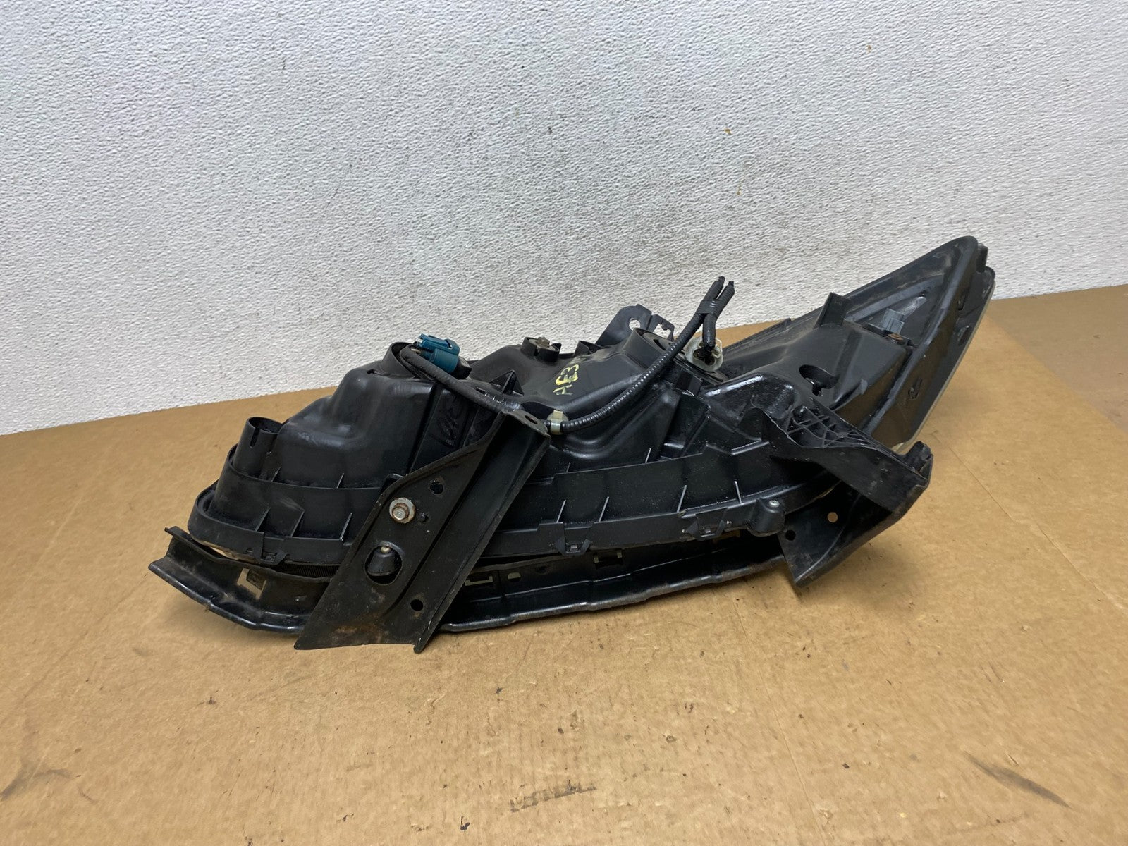 2012 Honda Civic Right Passenger RH Headlight Halogen AE3277 DW7