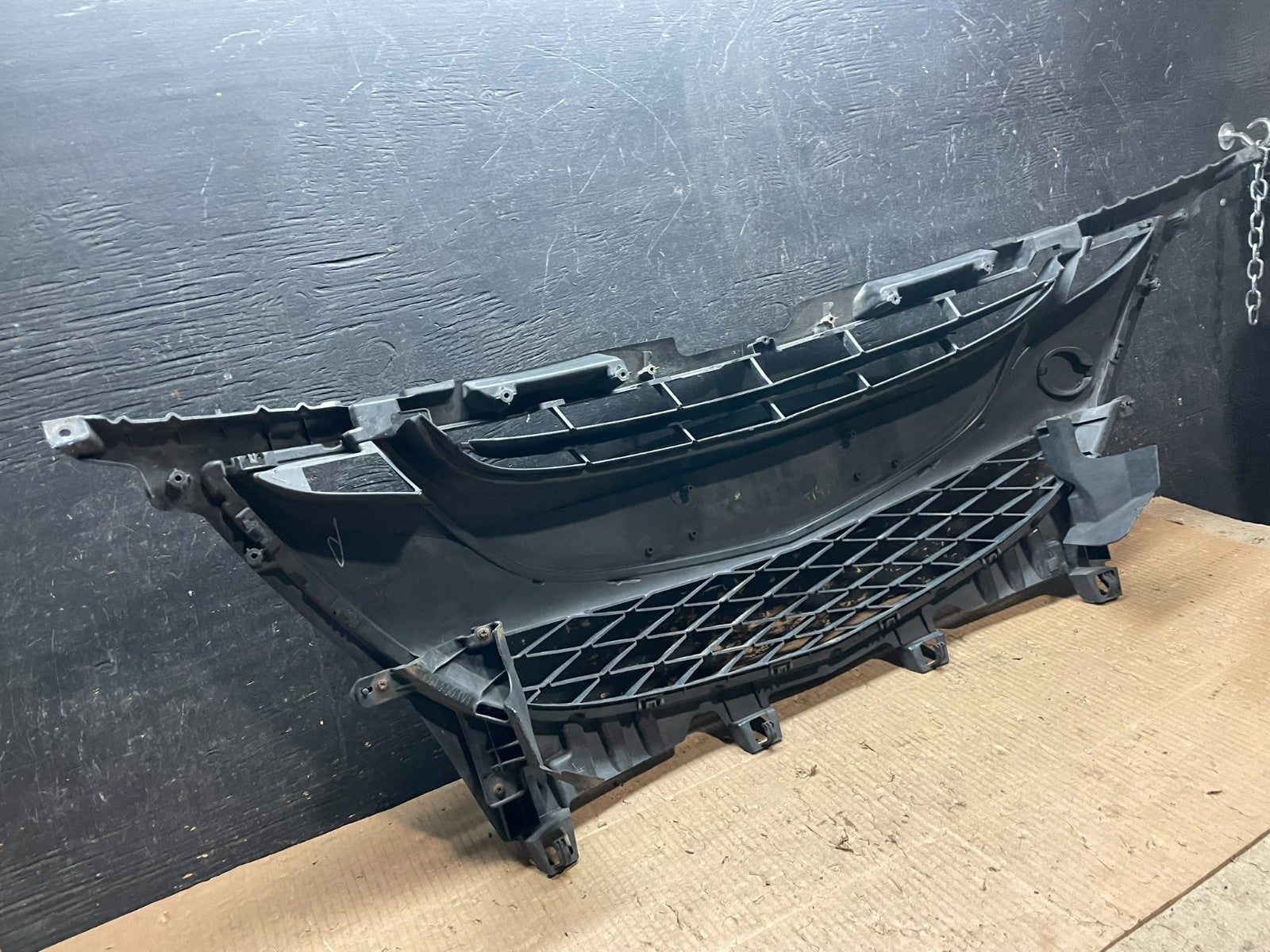 2012 to 2015 Mazda 5 Front Upper Grille Grill OEM Y6549 DG4