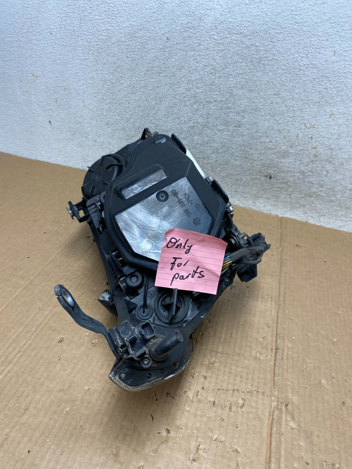 2004 to 2007 BMW 525i 5 Series Headlight Left LH Xenon AFS AI4594 DW6