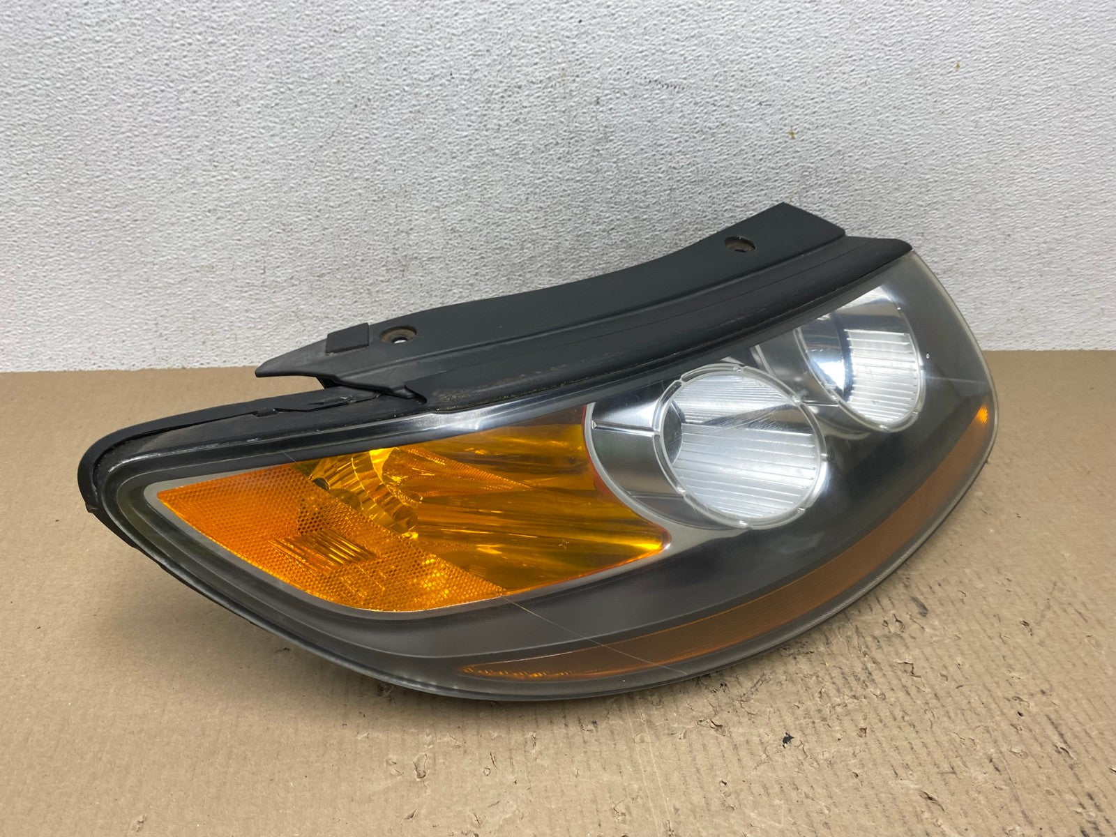 2007 2008 2009 Hyundai Santa Fe Right Passenger Halogen Headlight AE7087 LK2
