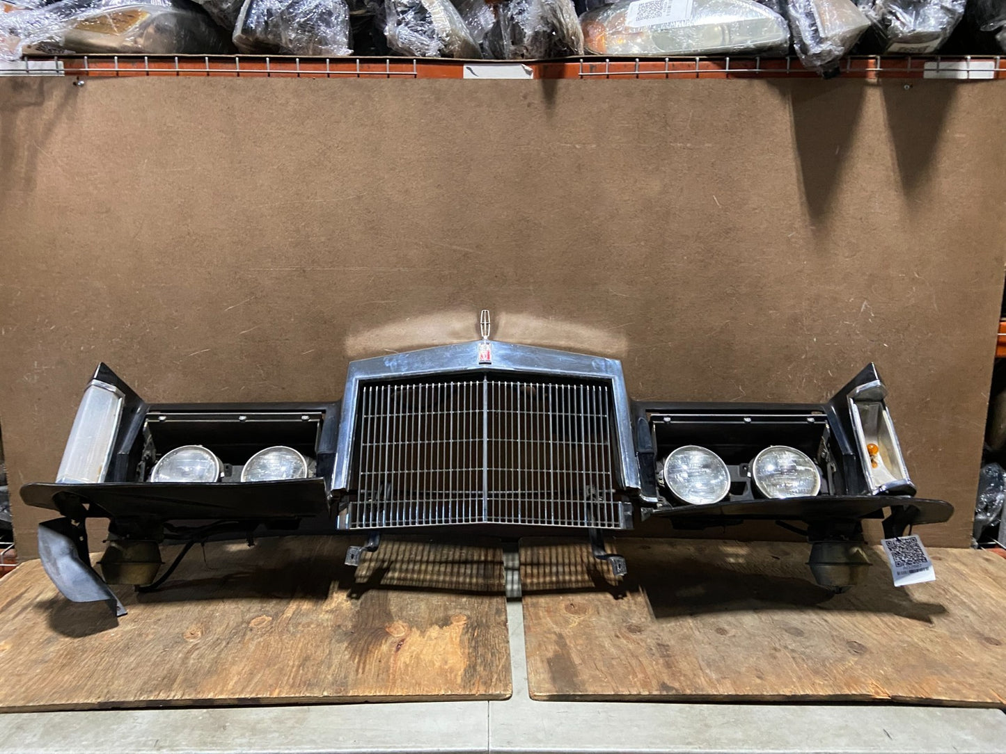 1969 to 1971 Lincoln Mark iii Front Header With Grill And Headlights AG28870