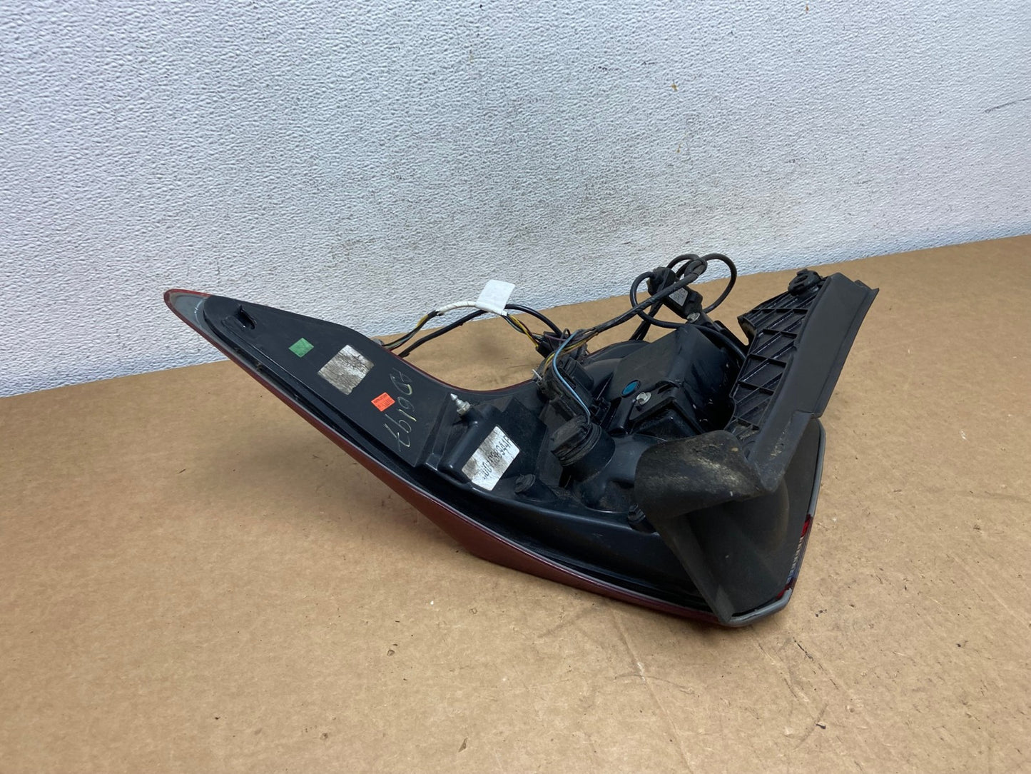 2016 to 2019 Ford Explorer Left Driver Lh Side Tail light AD6197 LK4