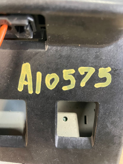 2008 Volvo XC90 Center AM/FM Radio Panel Bezel ai0575 DG8