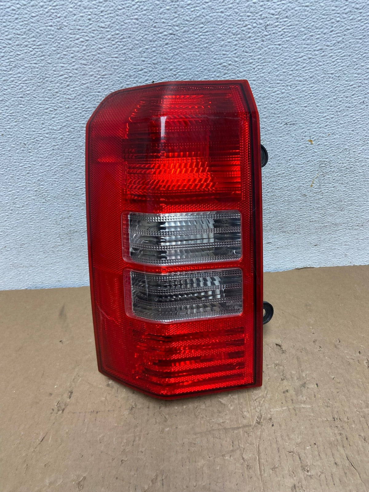 2008 to 2016 Jeep Patriot Left Lh Driver Side Tail Light AD8109 LK0