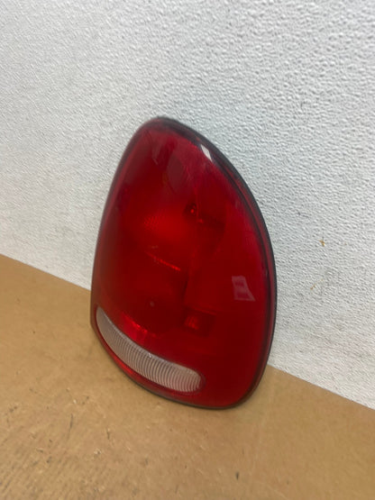 1998 to 2003 Dodge Durango Tail Light Right Passenger RH Side AE0548 LK1