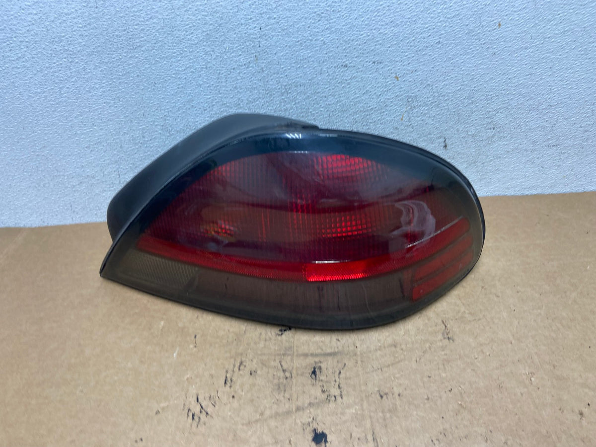 1999-2005 Pontiac Grand AM Right Passenger RH Side Tail Light AD6375 LK0