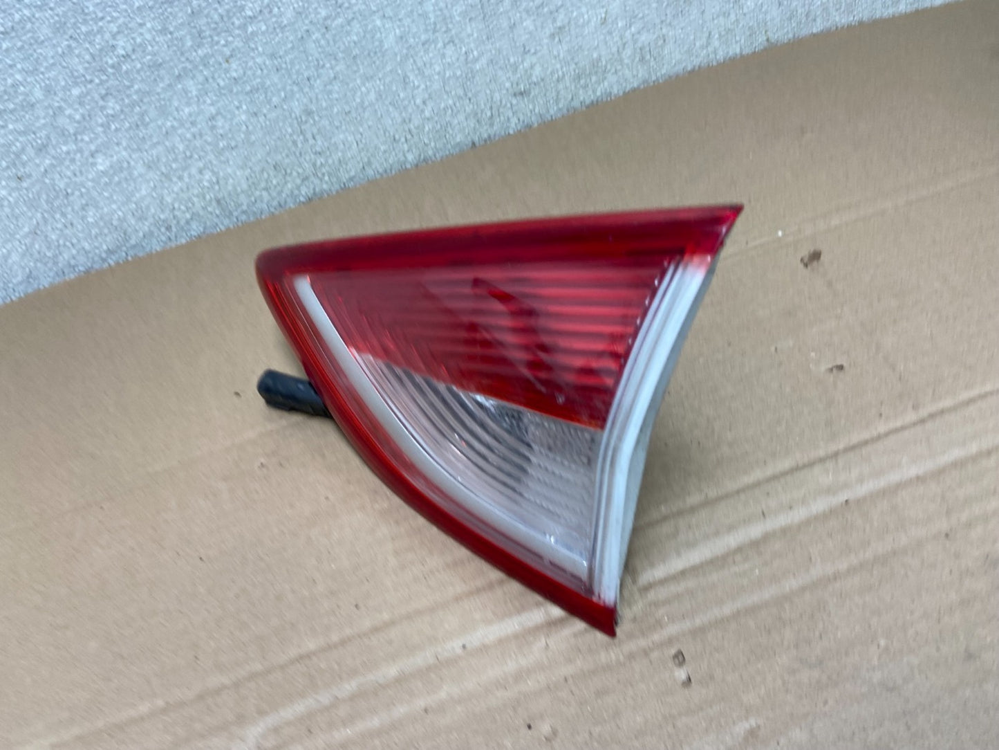 2013 to 2016 Ford Escape Right Passenger RH Side Inner Tail Light OEM AB1249 LK1