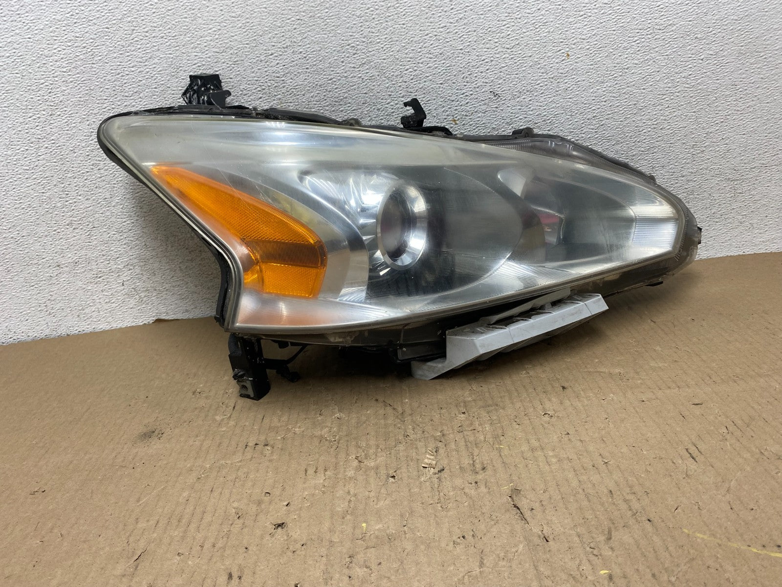 2013 2014 2015 Nissan Altima Right Passenger RH Halogen Headlight AG8023 DW0
