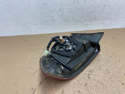 2000 2001 Lexus ES300 Outer Right Passenger RH Side Tail Light AE8877 LK4