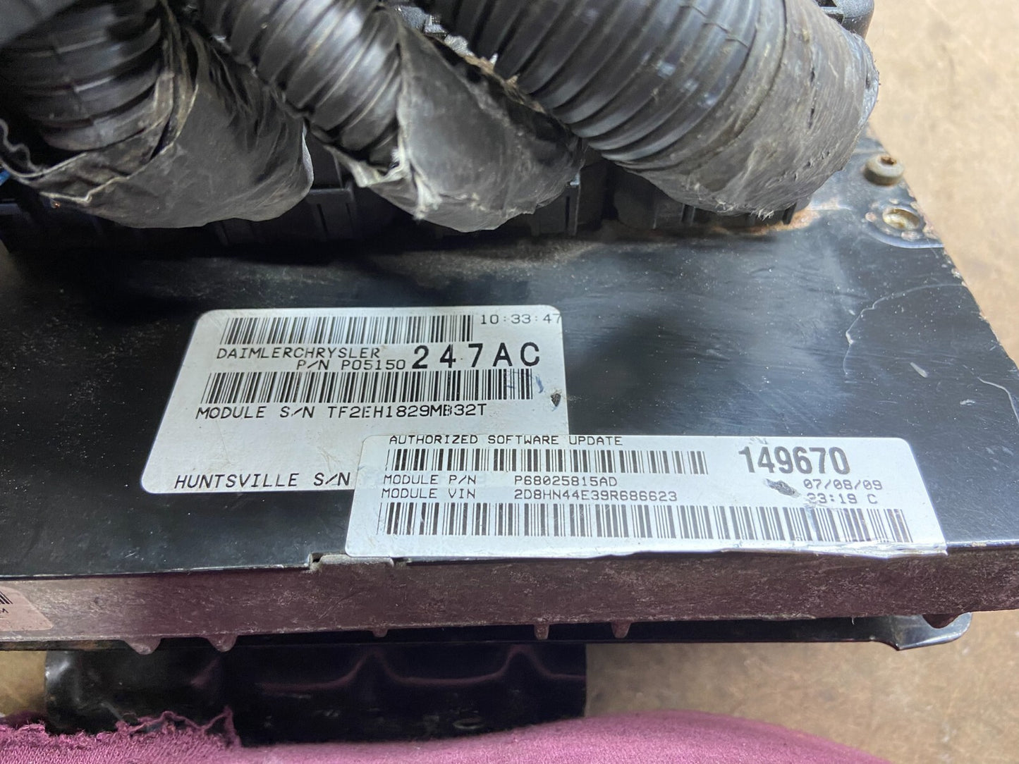 2008 2009  Caravan Town & Country  Engine Control p68025815ad M5235 DG2