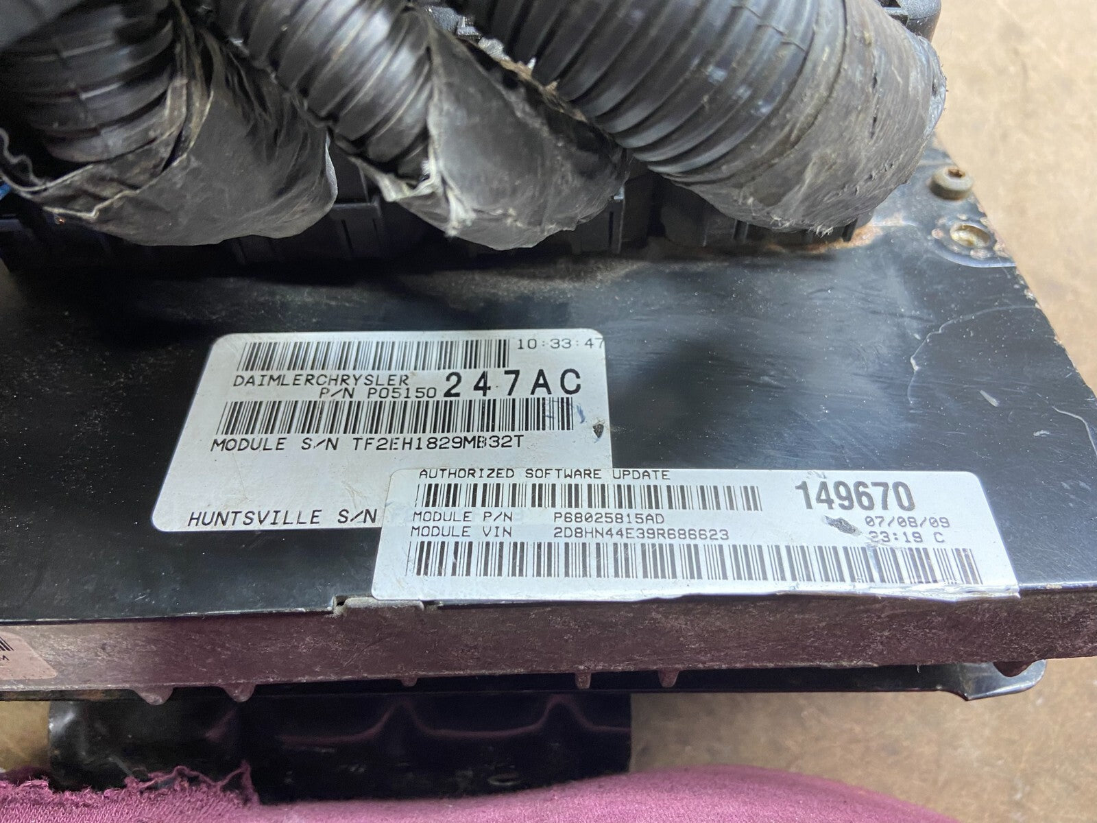 2008 2009  Caravan Town & Country  Engine Control p68025815ad M5235 DG2