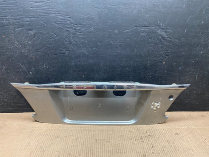2000 2001 Infiniti I30 Rear Trunk Deck Lid Finish Panel License Plate Trim J73010