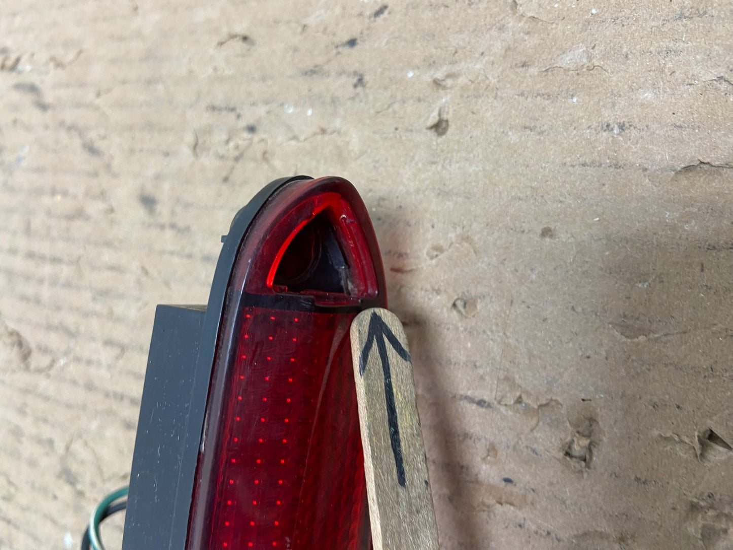 2003 to 2008 Honda Pilot High Mounted 3rd Third Stop Brake Light Lamp AD8261 DG4