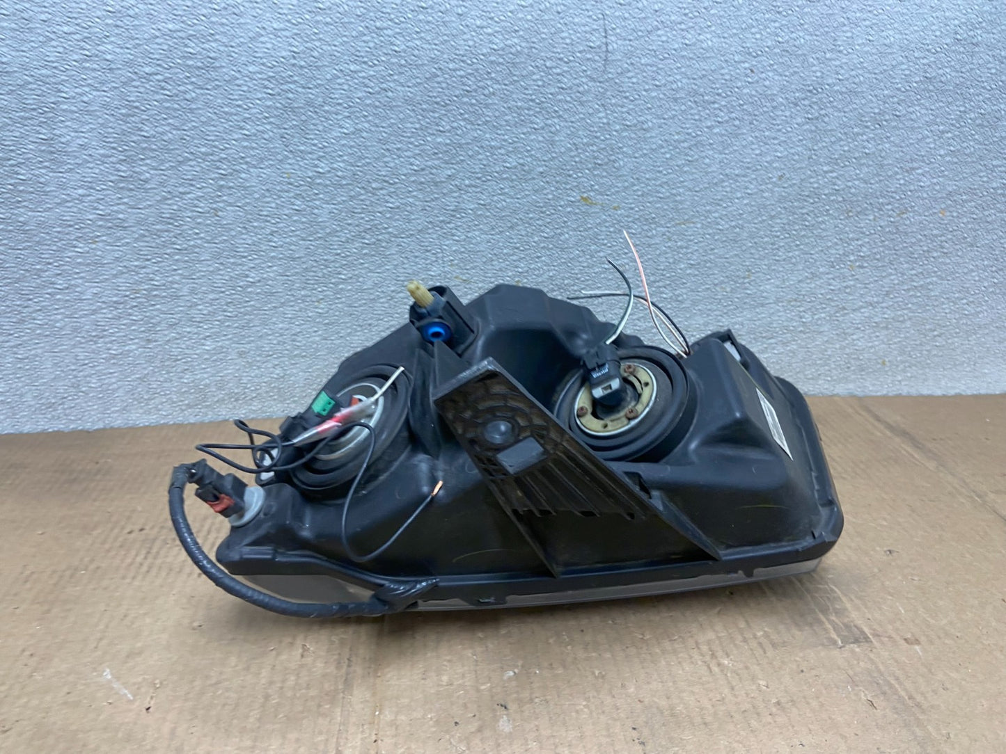 2011-2013 Jeep Grand Cherokee Right Passenger Halogen Headlight AA6230 DW5