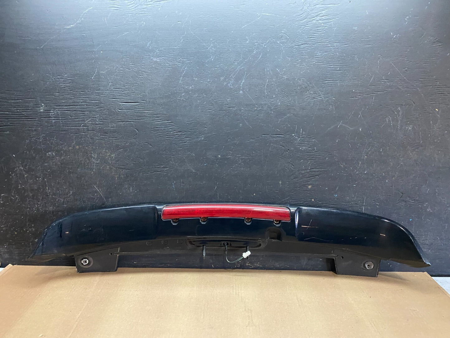 2005 to 2009 Kia Spectra5 Spoiler Wing Brake Third 3RD Light J4314 PS7