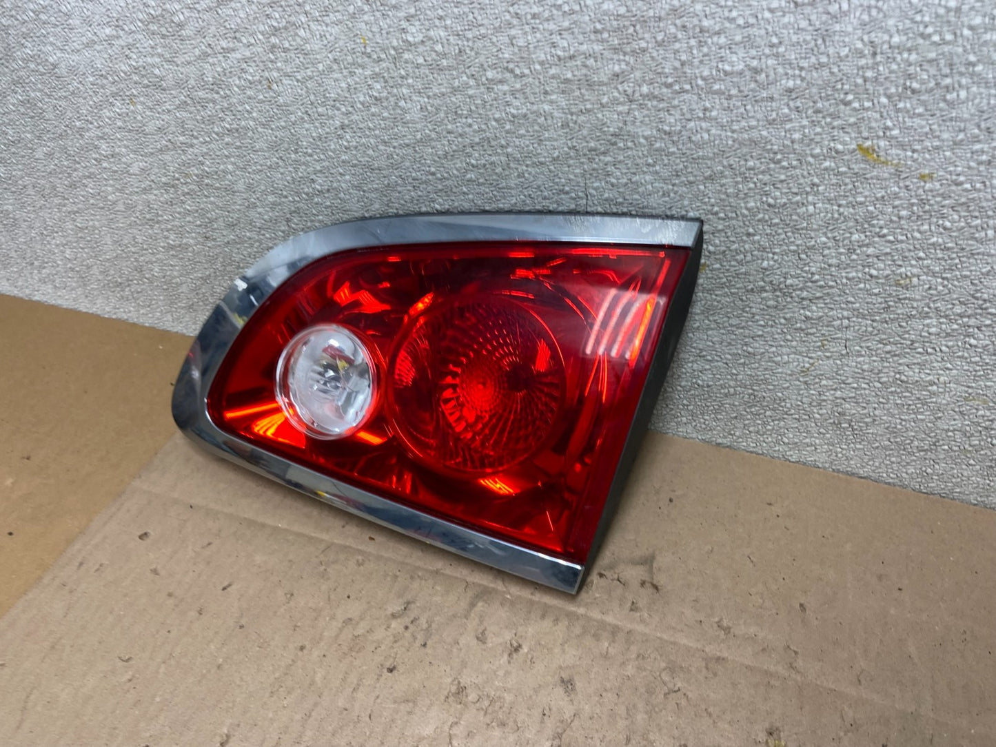 2008-2012 Buick Enclave Right Passenger Rh Inner Tail Light Oem Z6265 DW1