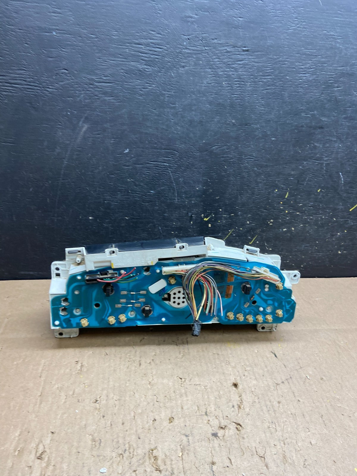 1997 to 2003 Ford Econoline E150 E250 Speedometer Instrument Cluster T59443