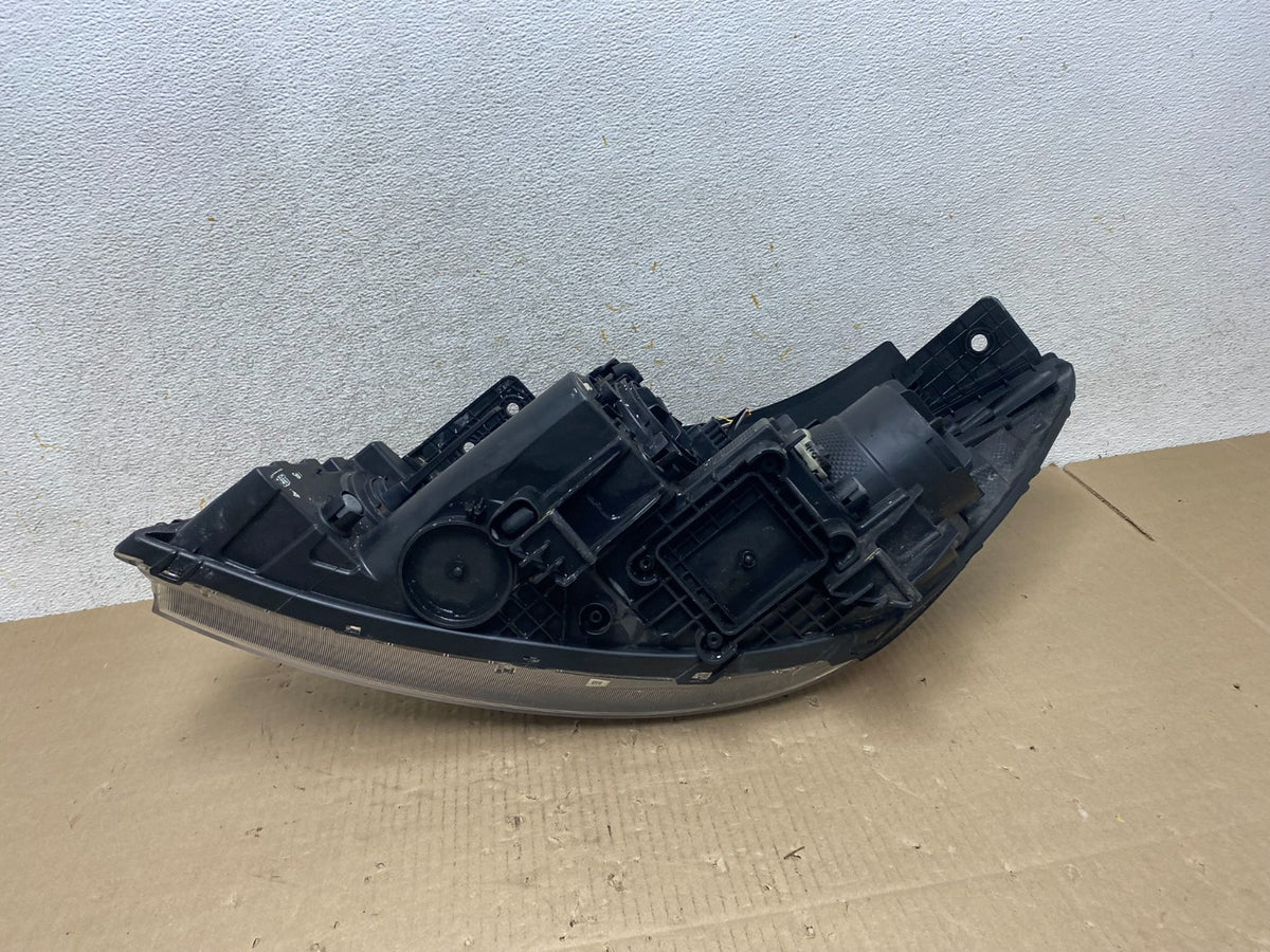 2015-2018 Kia Sedona Right Passenger RH Side Headlight Halogen AI2209 DW8