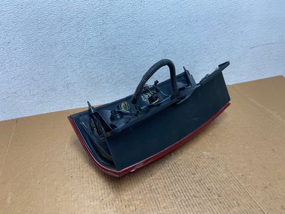 2007 to 2011 GMC Yukon Right Passenger RH Side Tail Light AE1187 LK6
