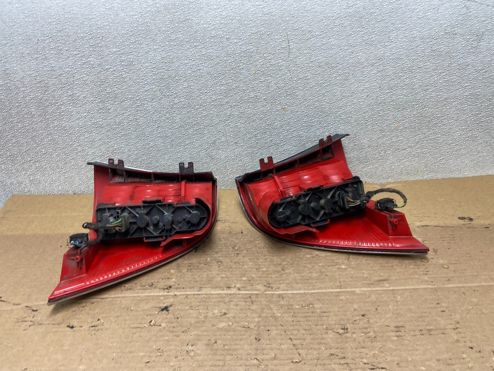 2002-2005 Mercedes ML 350 Ml-Class Left+Right Side Tail Lights AB3365 DW3