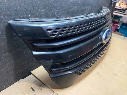 2011 to 2015 Ford Explorer Upper Front Grill Grille Oem X2988 DG2