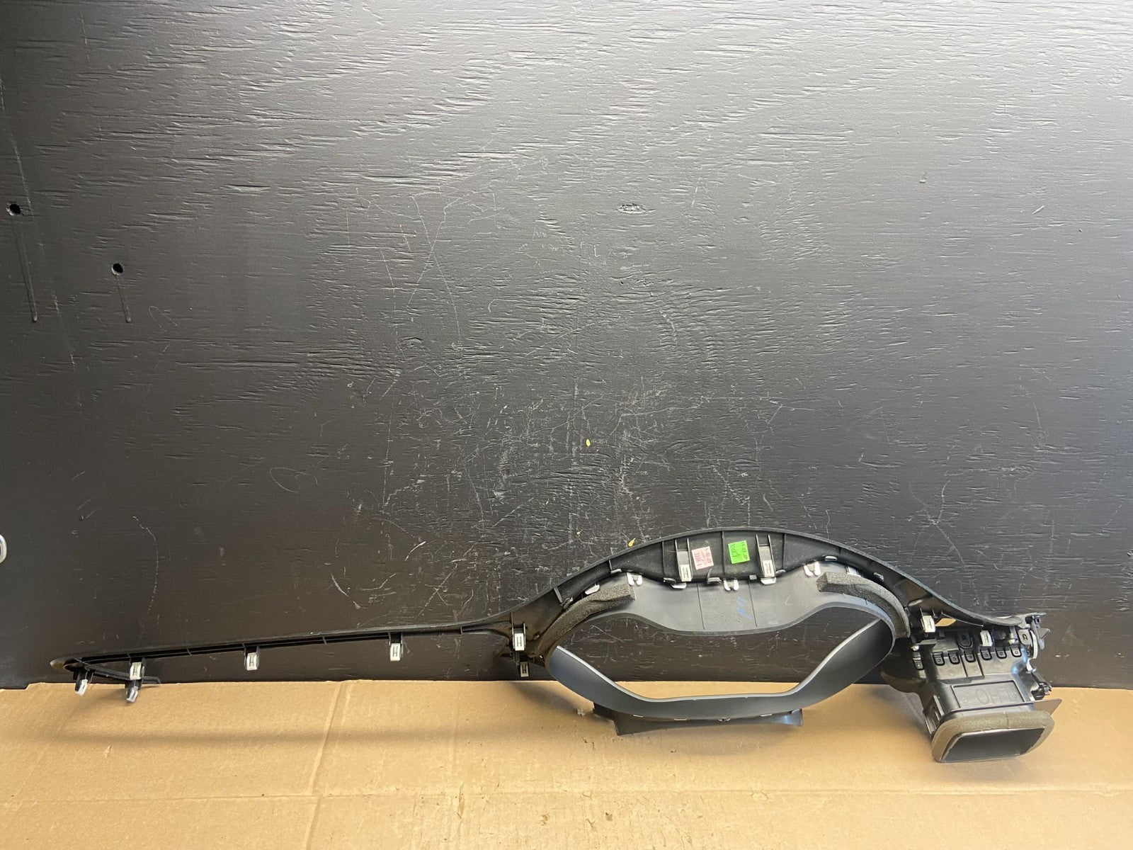 2015-2017 Chrysler 200 Speedometer Cluster Dash Bezel Trim W/ Vent OEM AB9682 DG3