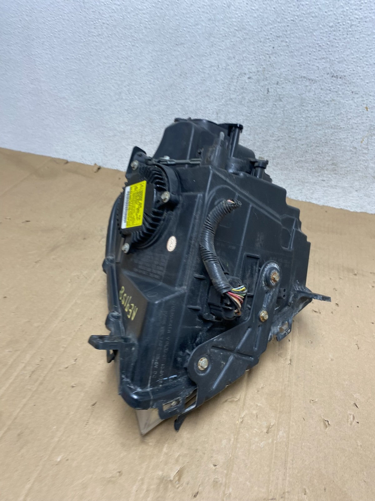 2008 to 2014 Cadillac CTS Right Passegner RH Side Xenon Headlight AE9158 DW8