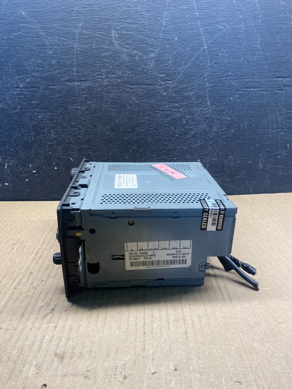 2003 to 2006 Silverado Tahoe Sierra AM FM CD Radio Receiver Head Unit AH1752 DG1