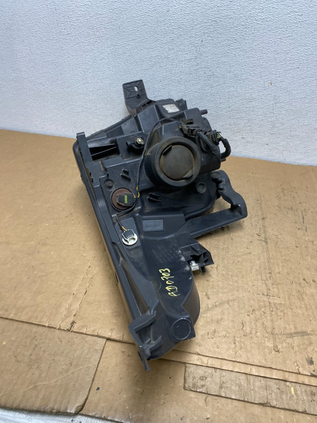 2011 to 2015 Ford Explorer Left Driver LH Halogen Headlight AD0703 DW9
