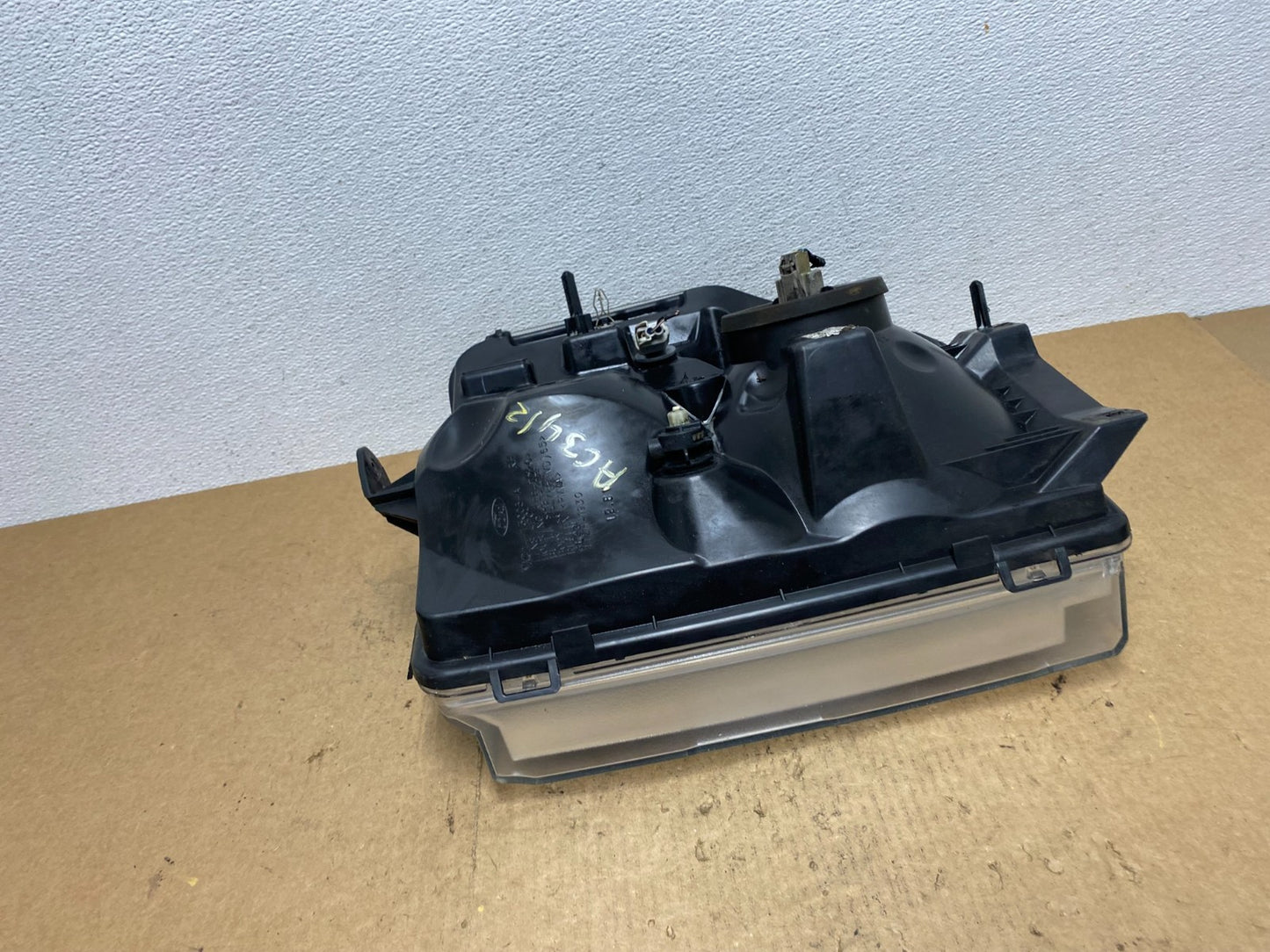 2008-2014 Ford Econoline E150 E250 E350 Right Passenger Headlight Oem AC3412 DW6