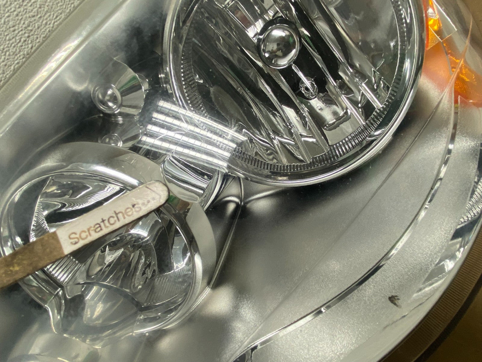 2008 to 2016 Chrysler Town and Country Left+Right Side Headlights AG8276 DW3