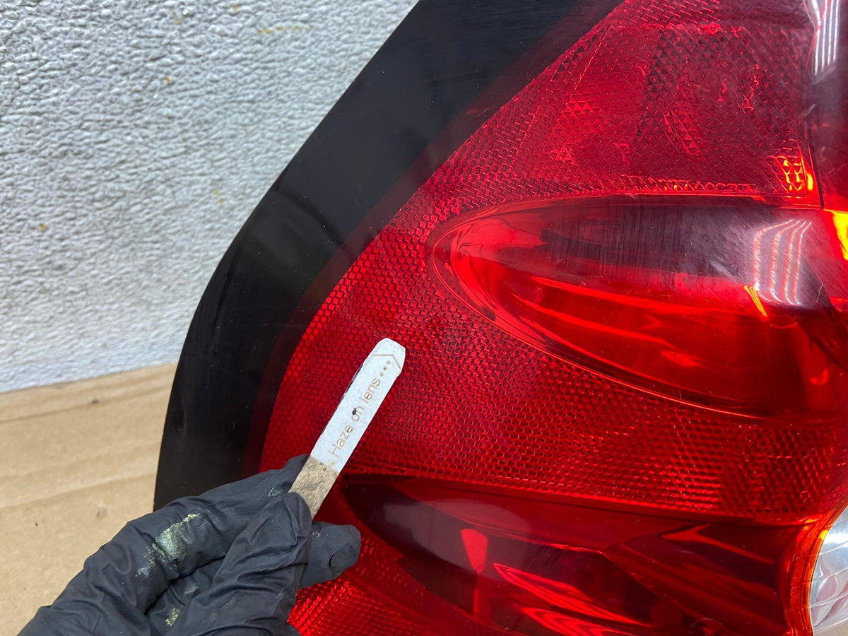 2001 - 2005 Pontiac Aztek Left Driver LH Side Tail Light AH8874 LK3