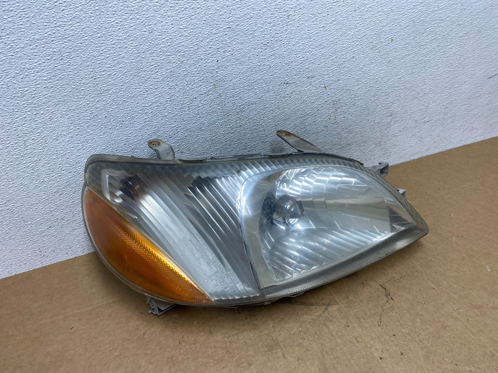 2000 2001 2002 Toyota Echo Right Passenger RH Side Headlight AD6129 DW2