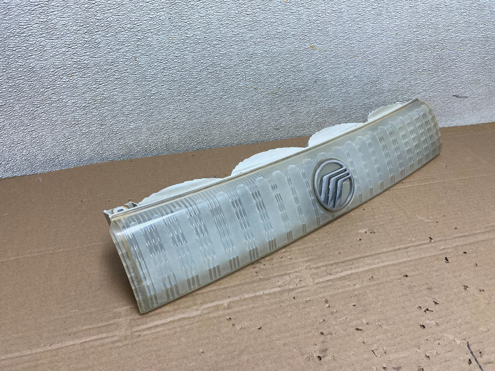 1993 - 1995 Mercury Sable Left Driver LH Side Tail Light AB13422
