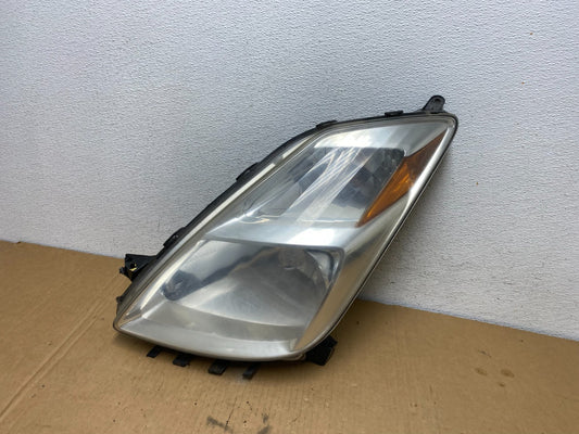 2004 - 2005 Toyota Prius Left Driver Lh Halogen Headlight AD2678 DW0