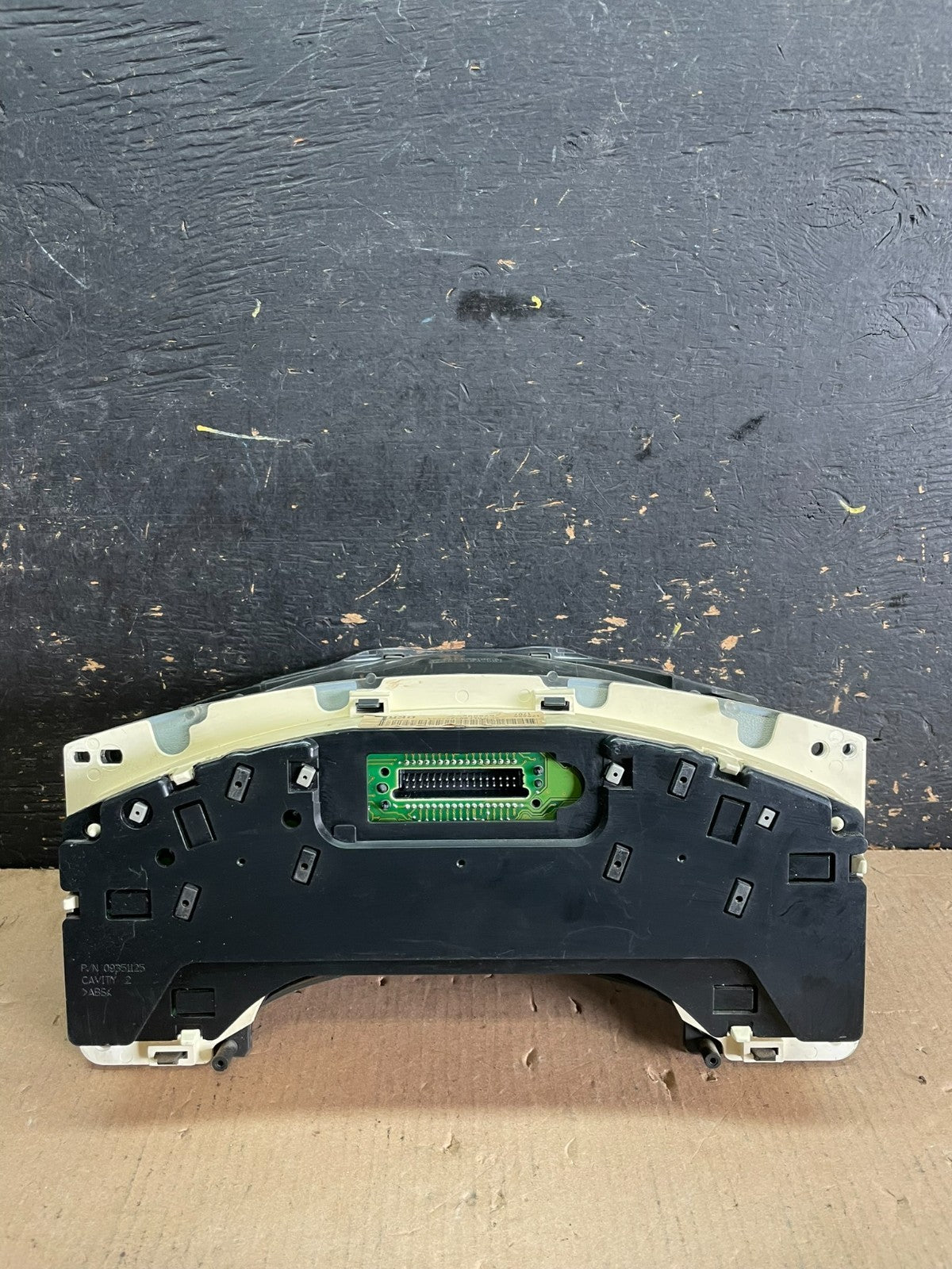 2000 to 2005 Chevrolet Astro Cluster Gauge Speedometer AA2099 DG8