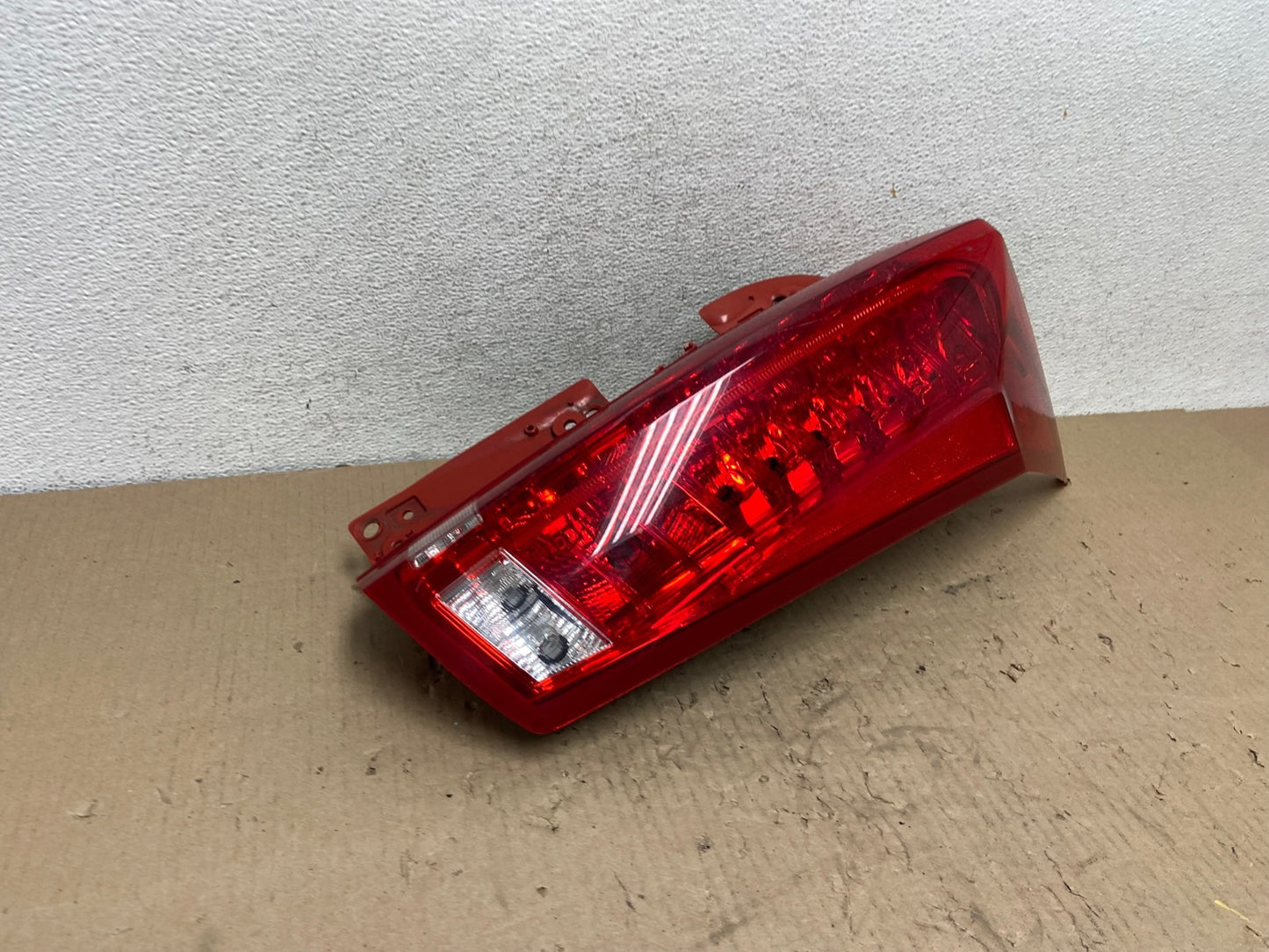 2010 to 2016 Cadillac Srx Right Passenger RH Side Tail Light AG6563 LK2