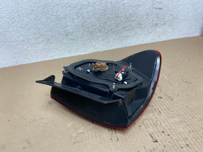2002-2004 Infiniti i35 Right Passenger Rh Side Tail Light AF5917 LK4