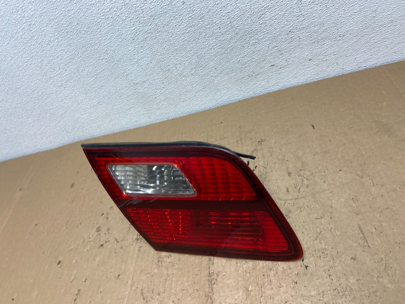 1998-1999 Toyota Avalon Left Driver Lh Side Inner Tail Light AC7333 DW1