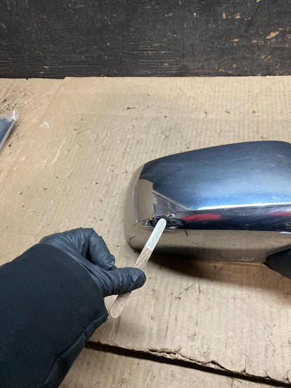 2005 to 2017 Nissan Frontier Right Passenger Side View Door Mirror OEM V9864 MS7