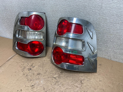 2006 to 2010 Ford Explorer Left+Right Side Tail lights OEM AA9582 LK1