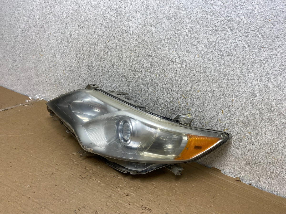 2012 2013 2014 Toyota Camry Left Driver LH Halogen Headlight AH9017 DW2