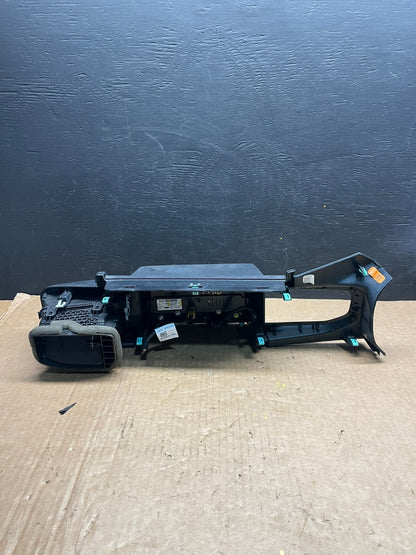 2020 to 2023 Ford Explorer Console Radio Display Screen Air Vent F9410 DG14