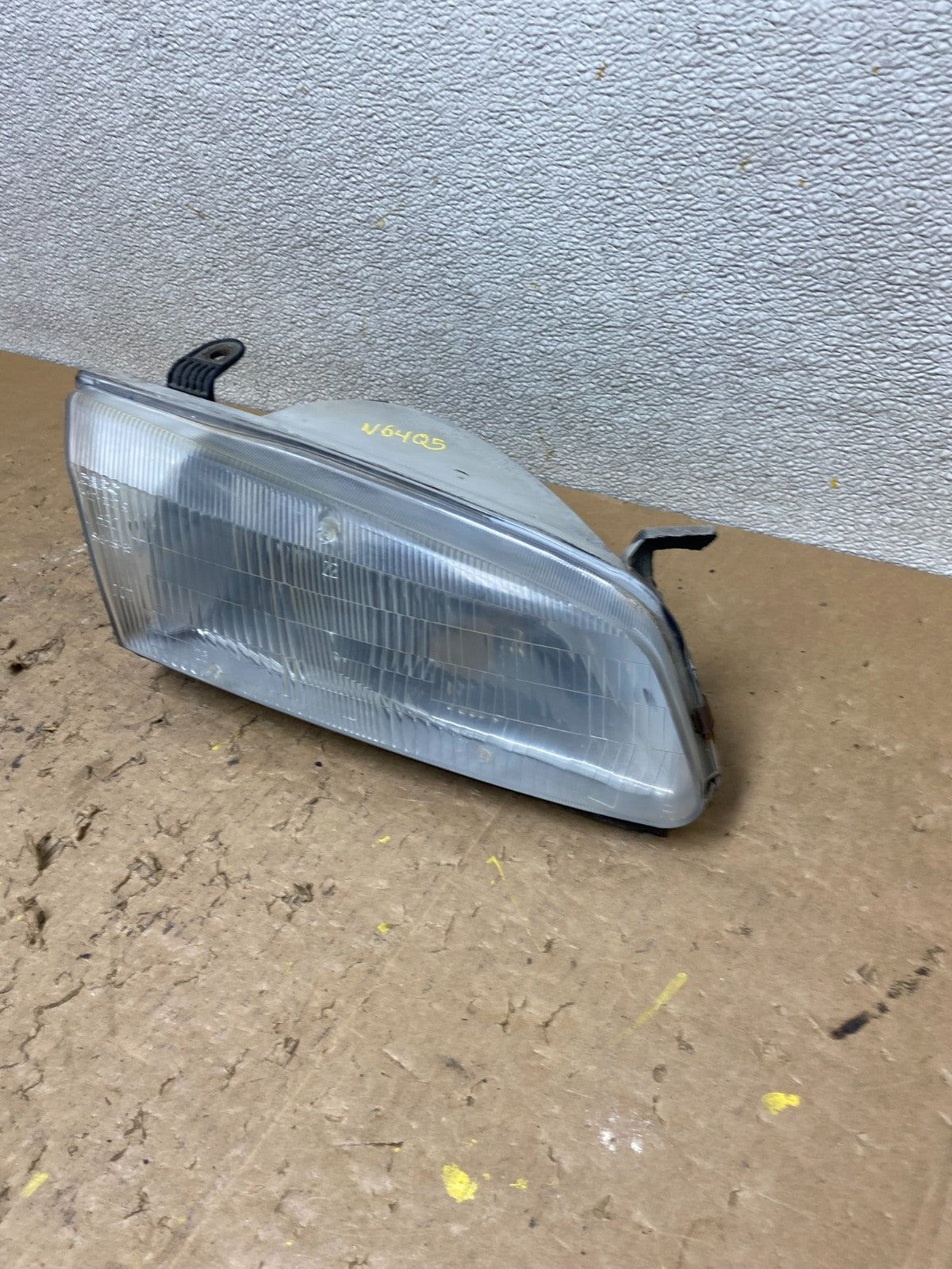 1997 1998 1999 Toyota Camry Right Passenger RH Halogen Headlight V6405 DW1