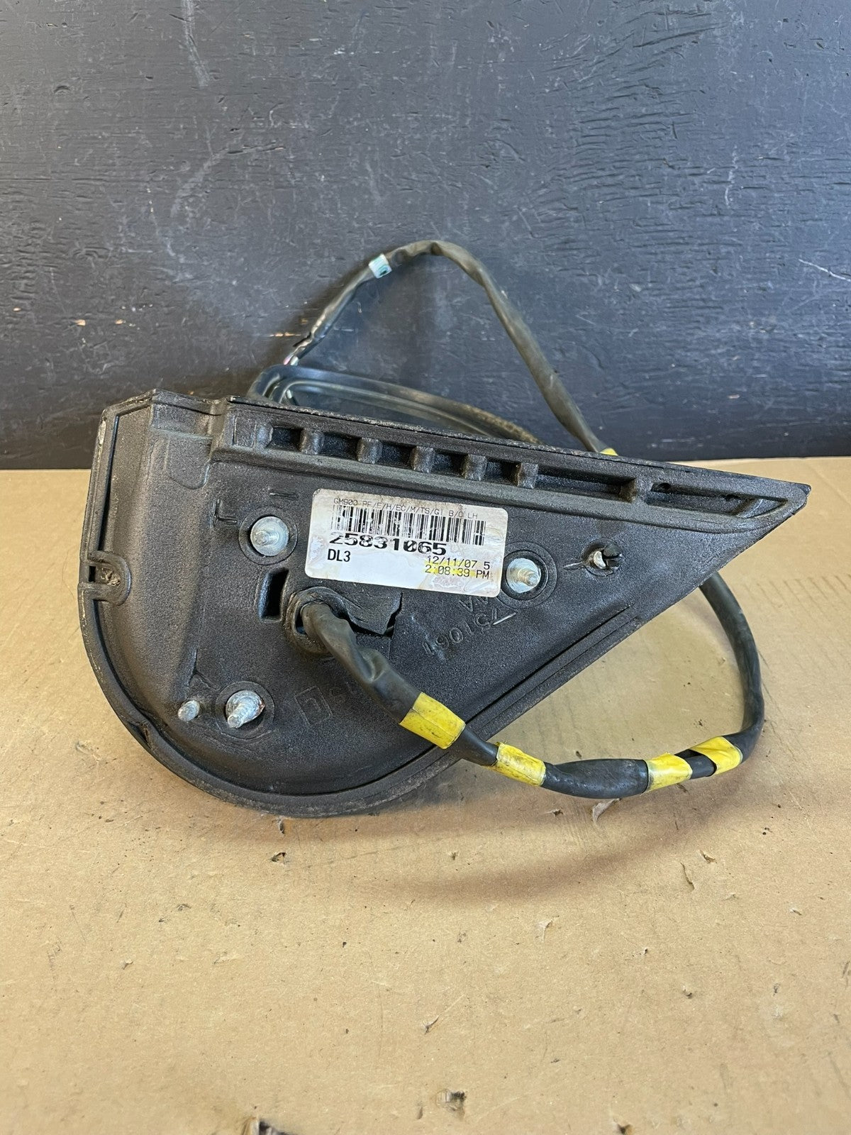 2007 to 2008 Gmc Yukon Left Driver LH Side View Door Turn Mirror AD5611 DW4