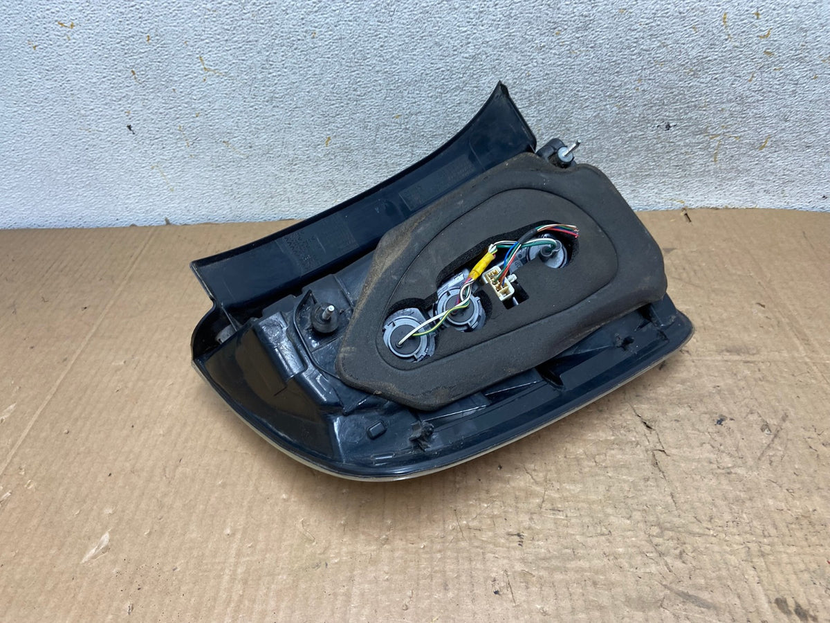 2006 to 2009 Toyota Prius Tail Light Right Passenger Side AI8035 LK6