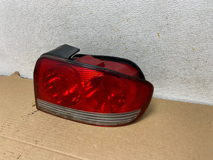 2002 - 2005 Hyundai Sonata Right Passenger RH Side Tail Light AH7768 LK2
