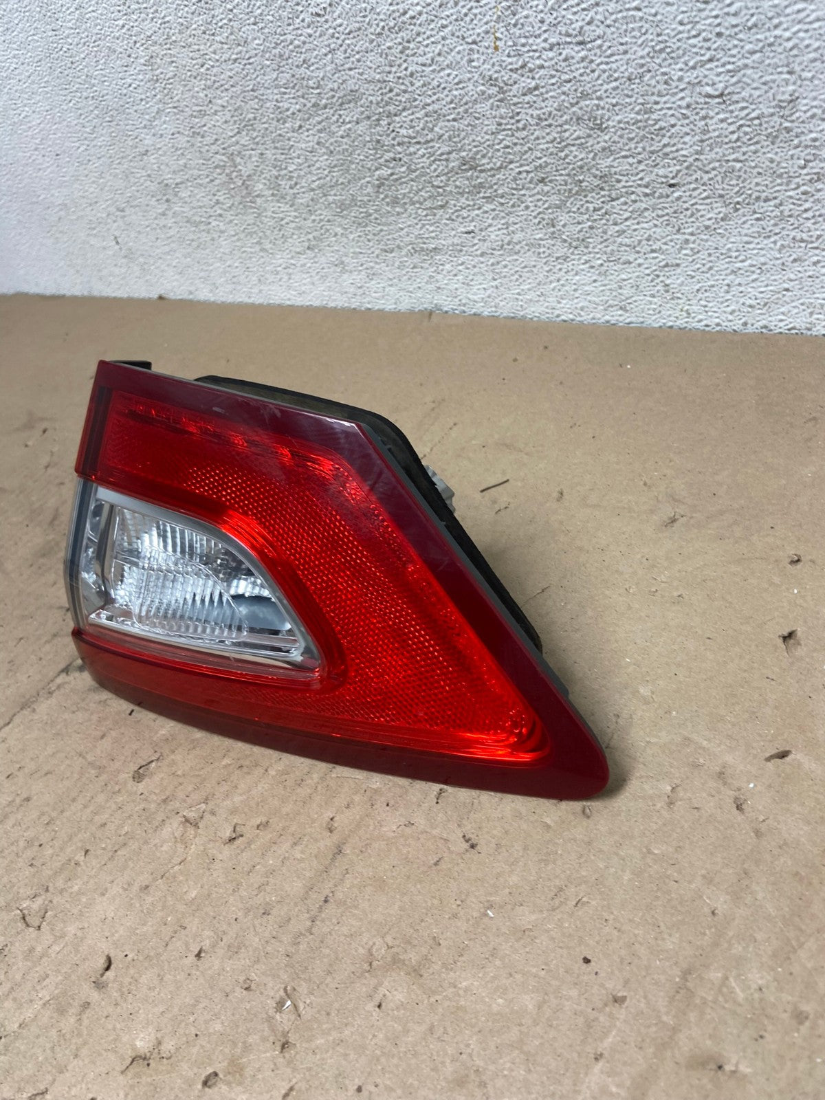 2013 to 2016 Ford Fusion Right Passenger RH Side Tail Light Inner AG4845 LK2
